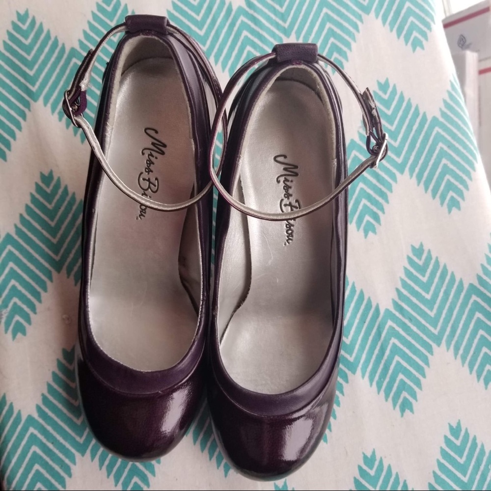 Cute pumps! Miss Bisou! Two tone purple!